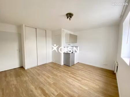 studio 1 pièce 18 m²