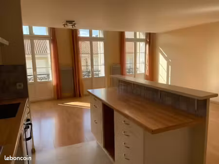 appartement 3 pièces 74 m²