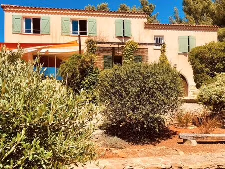 cherche t4 ou t4 ou maison (location temporaire)