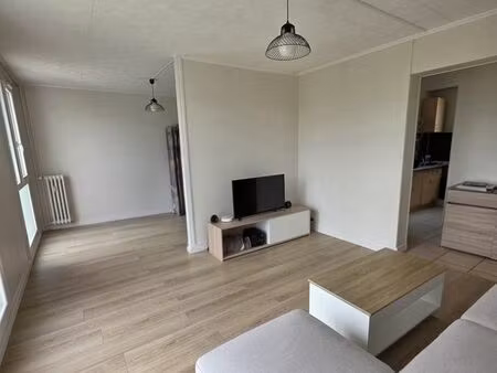 appartement lumineux de 52m2 - chartres centre