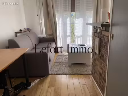 studio 1 pièce 29 m²