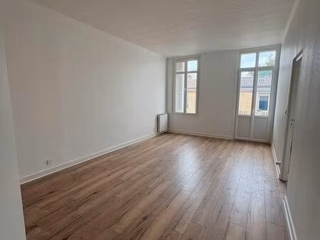 76.88 m² / t3 bordeaux meriadeck