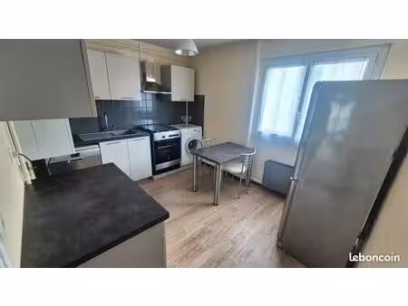 laxou - t3 meublé rénové 69m2  2 parking + balcon