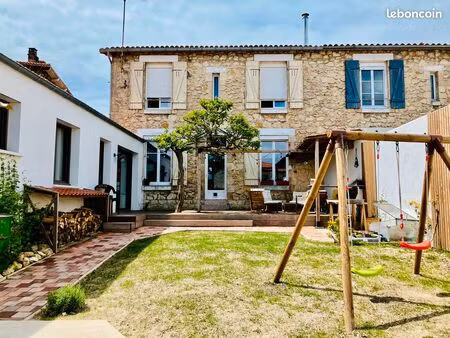 maison meublée 3 chambres – la rochelle centre / porte royale – disponible 6 mois – bail m