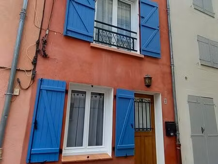 location maison de village