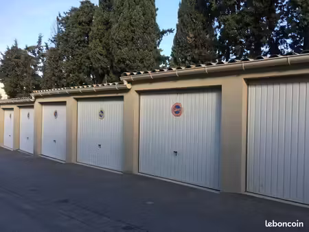garage résidence fermée
