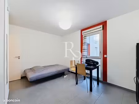 studio 1 pièce 23 m²