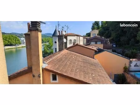 studio immeuble de caractère quai de saone