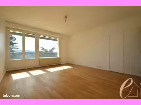 tassin avenue eisenhower - appartement t3 de 64 m² avec 2 balcons et une jolie vue dégagée