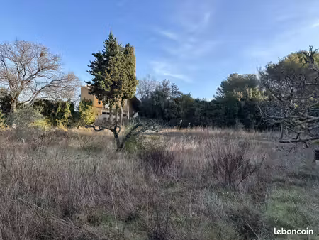terrain à bâtir de 2000 m² à miramas (13)