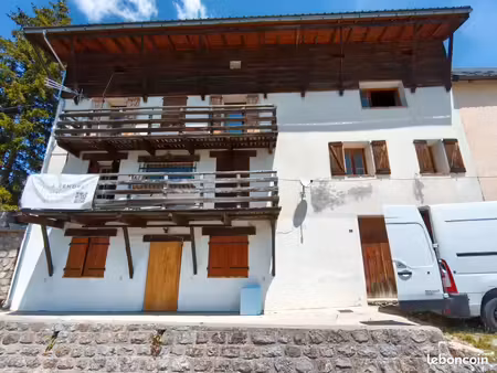appartements/chalet 5 chambres à rénover