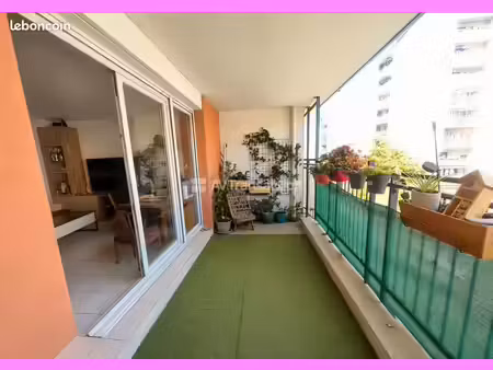 t3 de 68 m² avec balcon – a deux pas du parc de la tête d'or