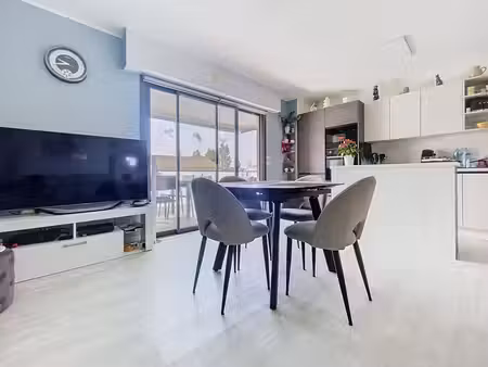 appartement 2 pièces avec garage à port fréjus 2