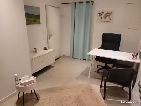 salle de consultation dans cabinet médical