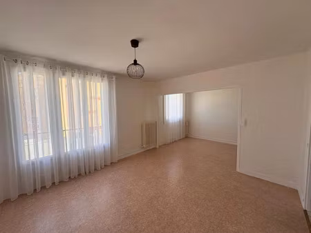 location appartement 3 pièces 63 m² à le mans (72000)  660 €