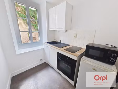 location appartement 1 pièce 21.03 m² à montluçon (03100)  280 €