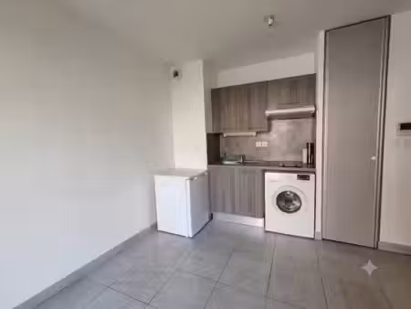 location appartement 1 pièce 24.45 m² à montpellier (34000)  593 €