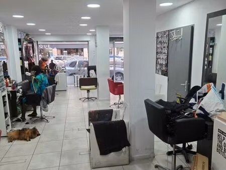 magasin salon de coiffure bureau