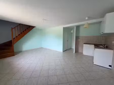 location maison 3 pièces 71.32 m² à chevru (77320)  850 €