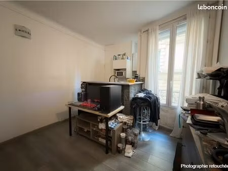 studio 1 pièce 20 m²