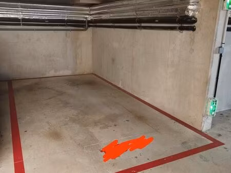 place parking sous terrain