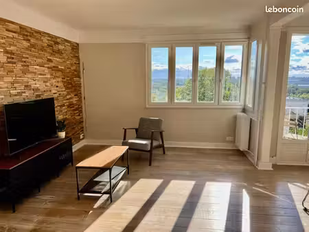 saint-cloud – appartement meublé 3 pièces de 74 m² – vue tour eiffel – balcon – parking