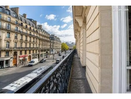 bureaux 372 m²