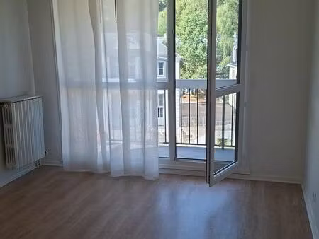 appartement 3 pièces 65 m² avec balcon