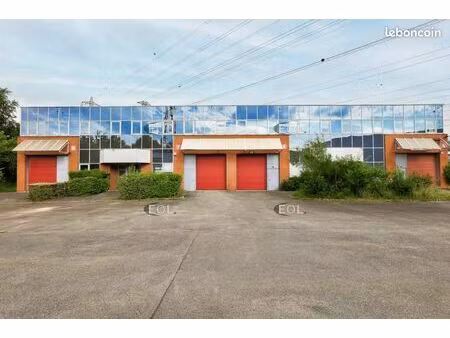 local bureaux 410 m²