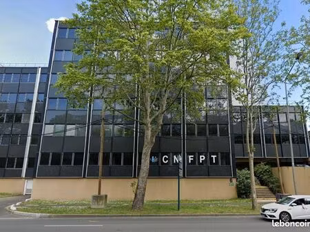 bureau 45 m²