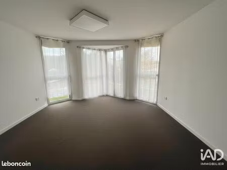boutique 110 m² marcoussis