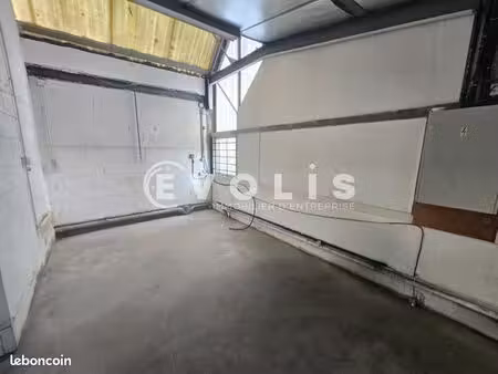 local d'activité 140 m²