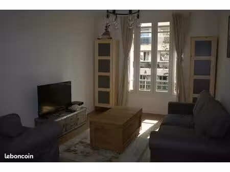 studio 26 4 m2 parfait état quartier bécon courbevoie