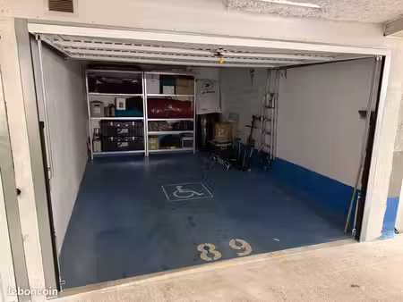?️ grand box parking suresnes-puteaux avec vidéosurveillance - 16 5m² ?️