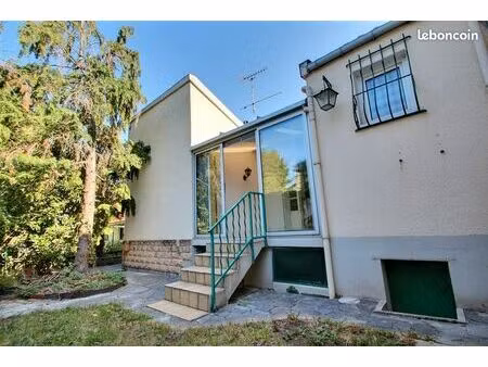 maison 2 pièces 52 m²