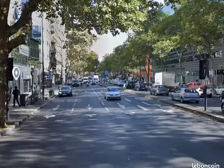 fonds de commerce – restauration rapide – emplacement no 1 loyer exceptionnel sortie métro