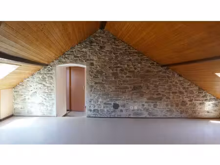 faverges. appartement 2 pieces au centre ville