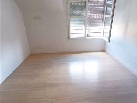 appartement - 2ème étage - 30 75 m2 - 1 pièce - non meublé