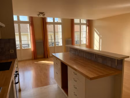 appartement t3 73m² rochefort centre ville