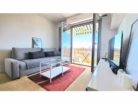 appartement t2 avec balcon plein sud  parking et cave ? parc paysager  à 300 mètres de la 