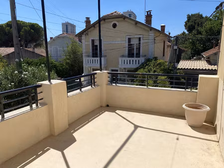a vendre haut de villa t4 avec terrasse plein sud toulon sai