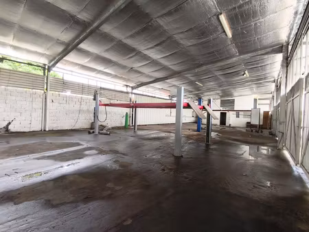 à louer hangar / local d'activité route de la madeleine 