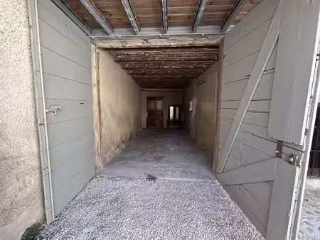location garage 20 m² à la roque-d’anthéron (13640)