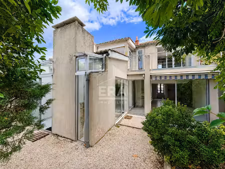 maison 5 pièces 137 m² à vendre / acheter la couronne 16400 ? | era immobilier