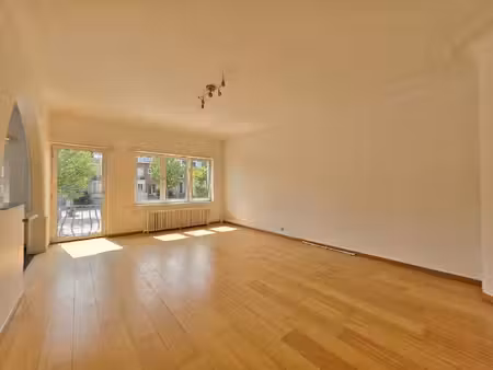 appartement à louer à avenue baron d'huart 16 woluwe-saint-pierre (vbe53690)