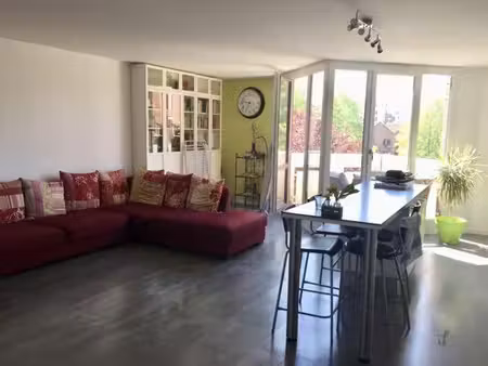 location meublée appartement 3 pièces 71 m² à évry-courcouronnes (91000)  1 200 €