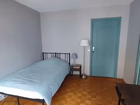 location meublée appartement 1 pièce 28 m² à paris 16ème (75016)  1 250 €