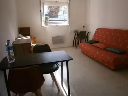 location meublée appartement 1 pièce 24 m² à pessac (33600)  670 €