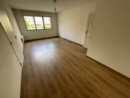 location appartement 3 pièces 62 m² à poitiers (86000)  700 €