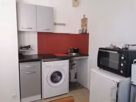 location meublée appartement 1 pièce 28 m² à poitiers (86000)  510 €